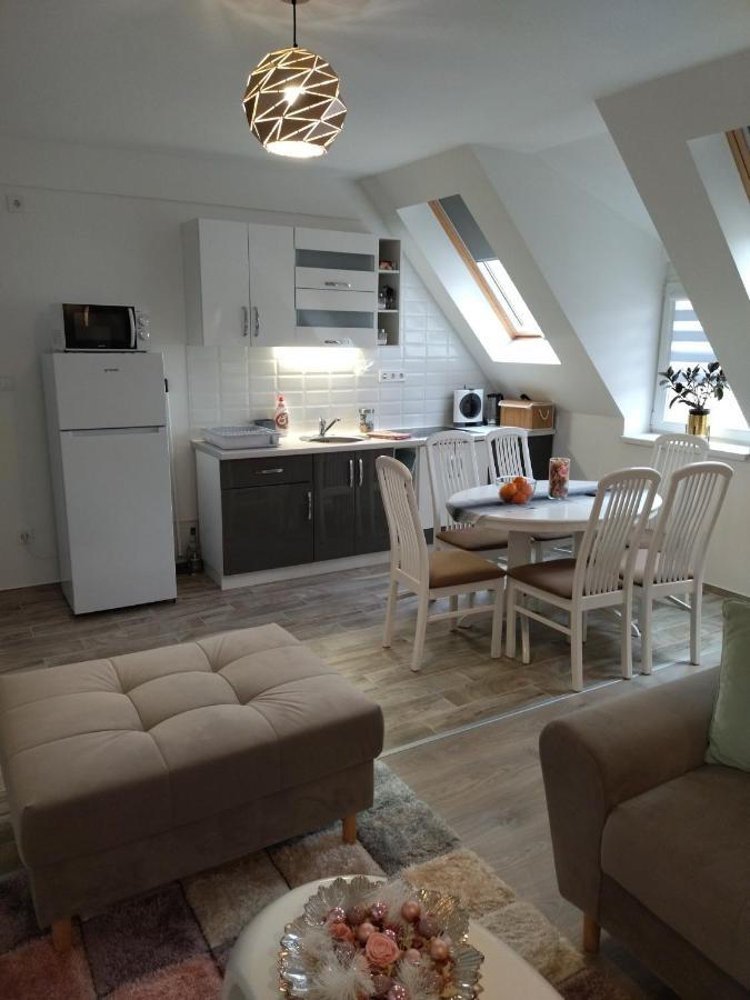 Valentin Apartman Makó Екстериор снимка