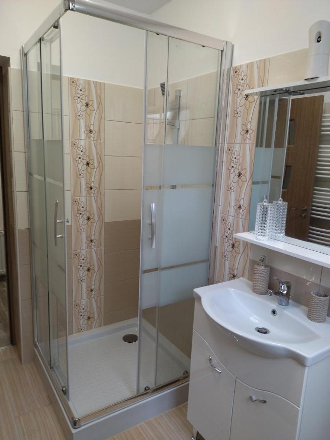 Valentin Apartman Makó Екстериор снимка